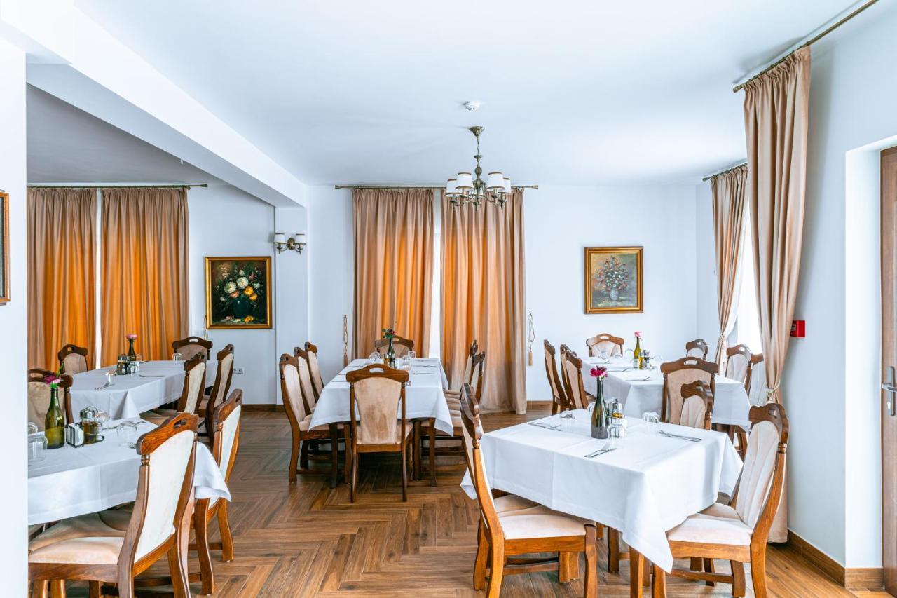 Vila Venus Sînmartin Exteriör bild